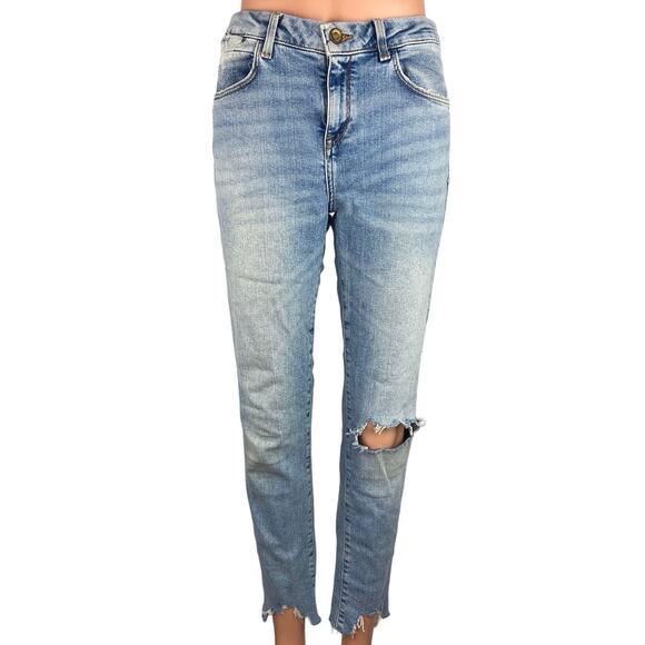 Zara Blue Z1975 Denim Low Rise Light Wash Distressed Straight Leg Jeans Size 8 - Picture 1 of 4